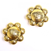 花モチーフイヤリング　23394　バーバリーズ　ゴールド系　レディース　花＆ロゴ刻印で可愛い耳元