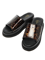 【mer 5月号掲載アイテム】エナメルサンダル/ベージュ