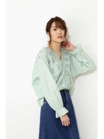 スカラップエンブロイダリーブラウス/ライトグリーン(130)