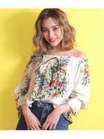 【CHILLE】ブーケ花柄オフショルトップス/ホワイト(001)