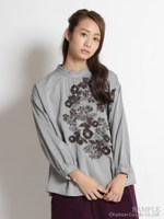 フロリックフラワー刺しゅうブラウス/杢グレー