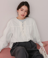 レースアップシャツ