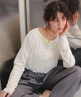 コンパクトヘンリーネックロングスリーブトップス