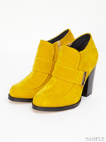 スエードベルトブーティ