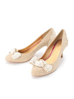 レースリボン付きパンプス