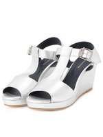 ウェッジサンダル