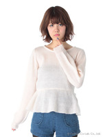 ペプラムニットプルオーバー