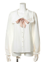 スクエアセーラーカラーブラウス