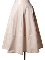 ボリュームフレアスカート