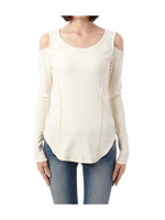 肩出しラウンドネックカットソー