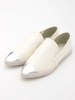 トゥキャップスリッポンスニーカー