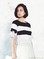 裾刺しゅうレースプルオーバー