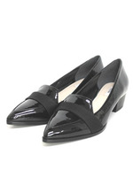 【REZOY】ポインテッドトゥLOWヒールローファー/ホワイトエナメル