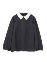 フラワー衿付きデシンブラウス/ブルー系(095)