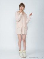 Vネックニットトップス/アイボリー