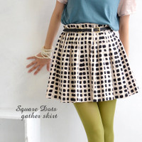 スクエアドットギャザースカート