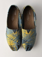 TOMS(トムズ) プリントスリッポン/COBALT