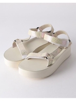 Teva(テバ)　 FLATFORM IRIDESCENT/サンダル/White