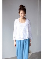 【AZUL by moussy】バテンレースVネック長袖ガウン/O/WHT