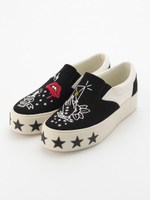 NAUGHTY ONEスリッポン/オフ