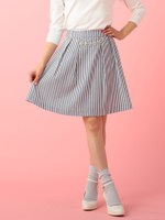 フルーリーベルトタックフレアースカート/クリーム