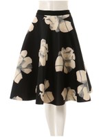 ダイバー素材フラワーフレアスカート/ブラック