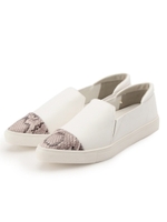 パイソン風ポインテッドスリッポン/ベージュ(552)