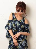 カッティングショルダートップス/オフ柄