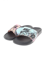 【AZUL by moussy】ナイキ ベナッシ JDI プリント/BLK