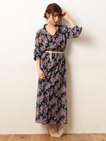 タッキーボタニカルガウンワンピース/オフホワイト柄