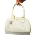 バーバリー　レザーハンドバッグ　29042　白　高級感を感じます