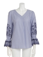 【ドラマ着用】袖スカラ刺繍ブラウス/ストライプ