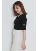 ◆フラワーリブテレコスカラV5分袖カットソー/ブラック(010)