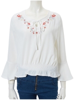 フラワー刺繍シャーリングブラウス/ホワイト