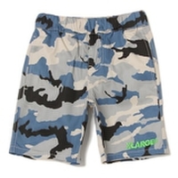 ロゴ入りカモフラージュ柄パンツ