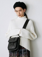 FRILL NECK RIB KNIT/WHT