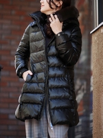 西川ダウン/FOXファーシャイニーダウン/ブラック