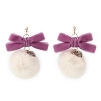 【30%OFF】リボンつきフェイクファーポンポンイヤリング
