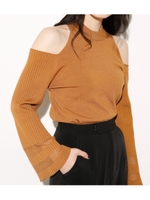 OPEN SHOULDER FLAPE SLEEVETOPS/CAM