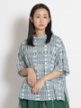 コットン先染めチェック×幾何学ダイヤジャカードハイネックブラウス/グリーン