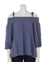 袖刺繍オフショルブラウス/ブルー