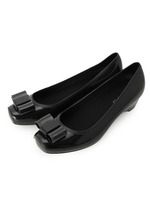 リボンレインパンプス