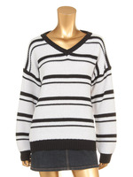 ランダムボーダーVネックニットTOPS