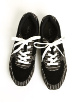 ストライプスニーカー