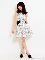 【新色登場】サイド配色フラワーフレアワンピース【Summer】/ネイビー