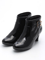 スタックヒールレインショートブーツ/ベージュエナメル