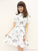 スモーキー花柄ワンピース/ネイビー