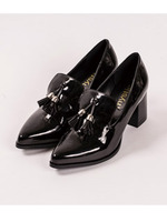 タッセルローファー/OFF WHITE