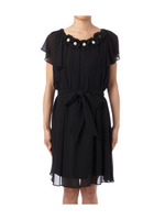 フラワーモチーフつきシフォンワンピース/ブラック(019)