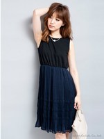 タックプリーツワンピ/ブラック